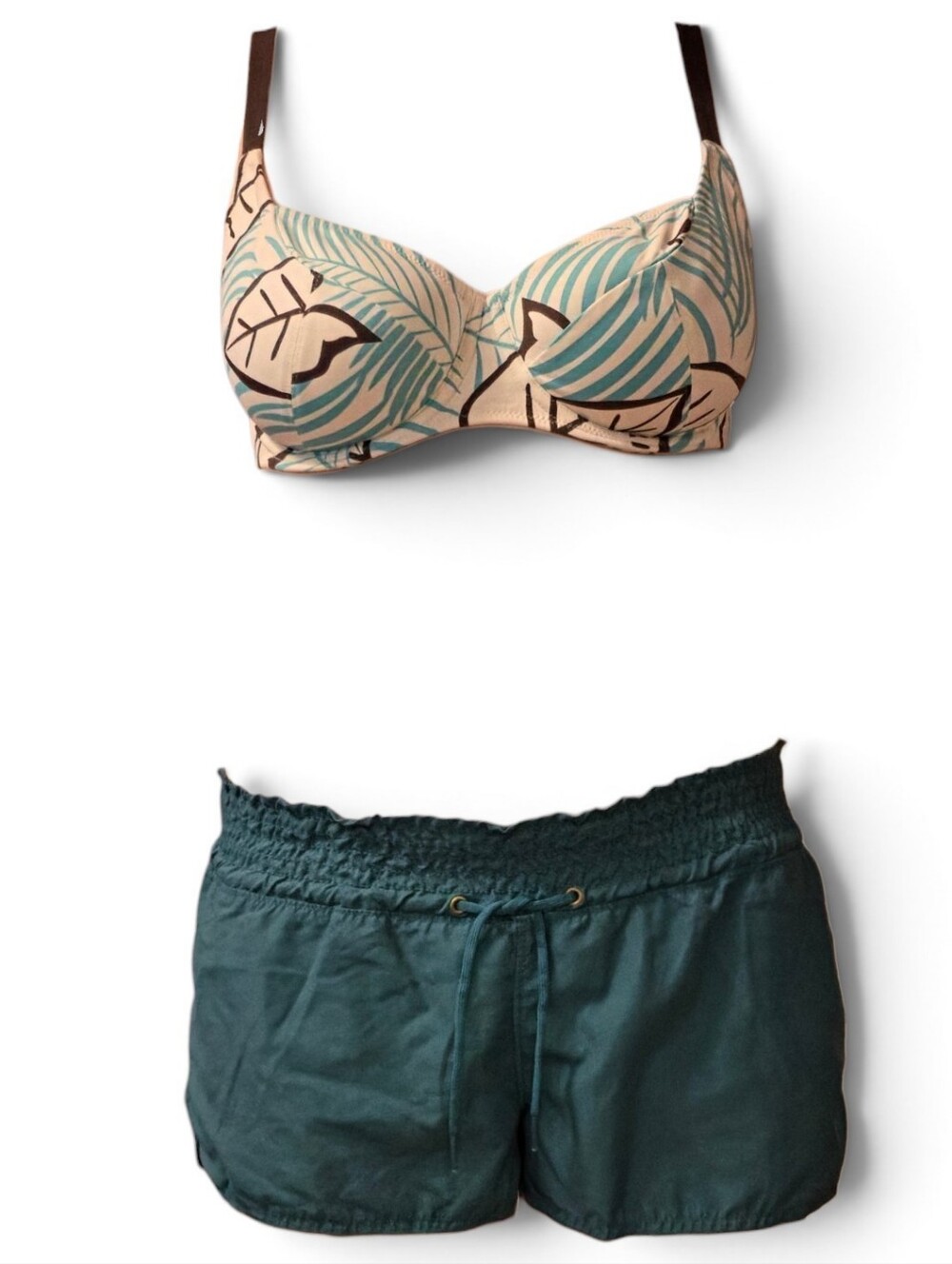 Fantasie Swim Bundle, Bikini Top Size 32F, Bottoms Size Med, Shorts Size Med